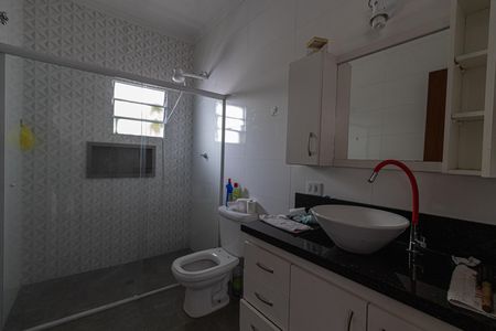 Casa para alugar com 250m², 5 quartos e 6 vagas Casa para alugar com 250m², 5 quartos e 6 vagasCasa 2 - Banheiro