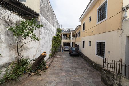 Casa para alugar com 250m², 5 quartos e 6 vagas Casa para alugar com 250m², 5 quartos e 6 vagasQuintal e Garagem