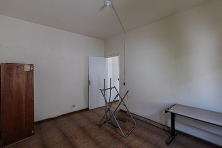 Casa para alugar com 250m², 5 quartos e 6 vagas Casa para alugar com 250m², 5 quartos e 6 vagasCasa 4 - Quarto