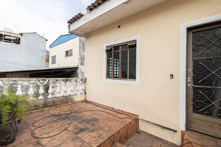 Casa para alugar com 250m², 5 quartos e 6 vagas Casa para alugar com 250m², 5 quartos e 6 vagasCasa 3 - Varanda