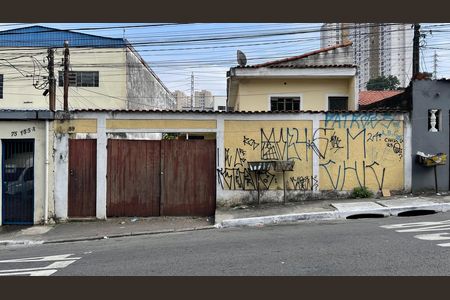 Casa para alugar com 250m², 5 quartos e 6 vagas