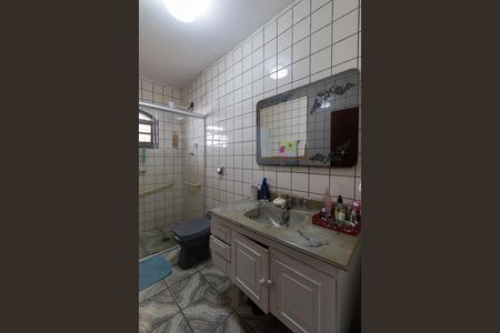 Casa para alugar com 250m², 5 quartos e 6 vagas Casa para alugar com 250m², 5 quartos e 6 vagasCasa 1 - Banheiro