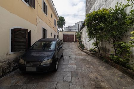Casa para alugar com 250m², 5 quartos e 6 vagas Casa para alugar com 250m², 5 quartos e 6 vagasQuintal e Garagem
