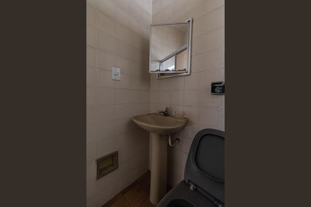 Casa para alugar com 250m², 5 quartos e 6 vagas Casa para alugar com 250m², 5 quartos e 6 vagasCasa 4 - Banheiro