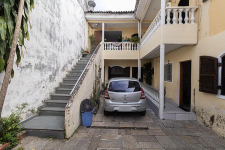 Casa para alugar com 250m², 5 quartos e 6 vagas Casa para alugar com 250m², 5 quartos e 6 vagasQuintal e Garagem