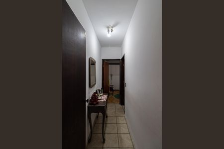 Casa para alugar com 250m², 5 quartos e 6 vagas Casa para alugar com 250m², 5 quartos e 6 vagasCasa 1 - Corredor