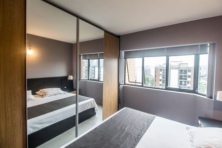 Quarto de apartamento à venda com 1 quarto, 28m² em Alphaville Industrial, Barueri