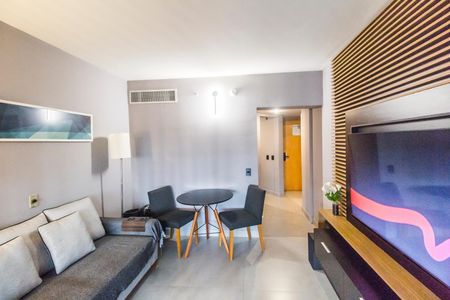 Sala  de apartamento à venda com 1 quarto, 28m² em Alphaville Industrial, Barueri