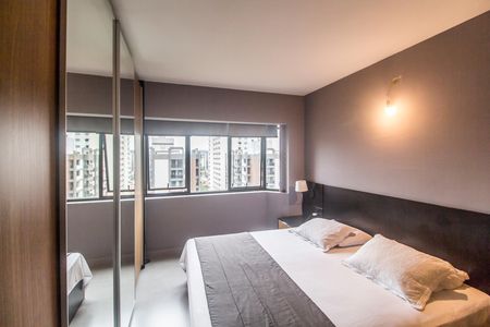 Quarto de apartamento à venda com 1 quarto, 28m² em Alphaville Industrial, Barueri