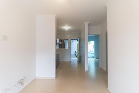 Sala de casa de condomínio para alugar com 2 quartos, 58m² em Vila Nova Aparecida, Mogi das Cruzes
