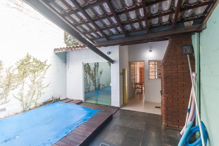 Casa de condomínio para alugar com 58m², 2 quartos e 2 vagas Casa de condomínio para alugar com 58m², 2 quartos e 2 vagasÁrea comum