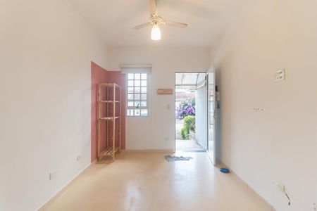 Casa de condomínio para alugar com 58m², 2 quartos e 2 vagas Casa de condomínio para alugar com 58m², 2 quartos e 2 vagasSala