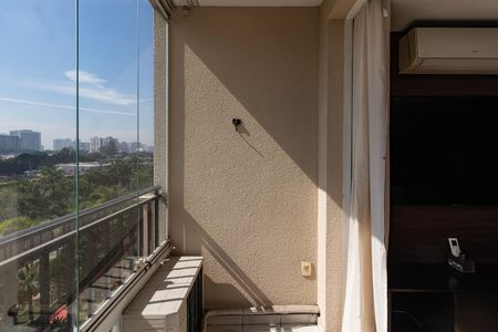 Varanda de kitnet/studio à venda com 1 quarto, 41m² em Água Branca, São Paulo