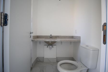 Apartamento à venda com 142m², 3 quartos e 3 vagasBanheiro da Suíte 2