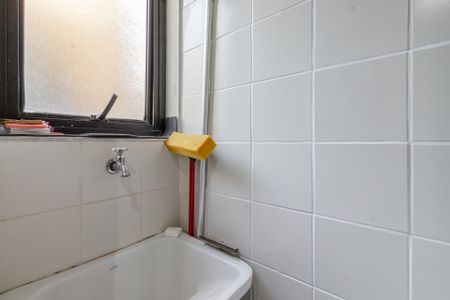 Apartamento à venda com 70m², 2 quartos e 1 vaga Apartamento à venda com 70m², 2 quartos e 1 vagaÁrea de Serviço