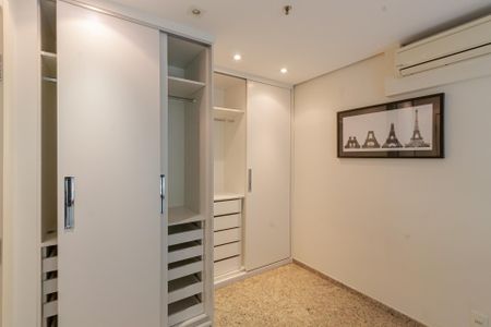 Quarto 1 de apartamento à venda com 2 quartos, 70m² em Indianópolis, São Paulo