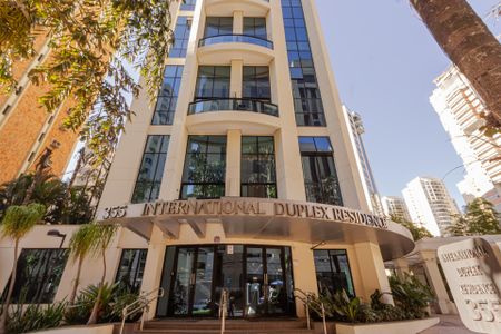Apartamento à venda com 70m², 2 quartos e 1 vaga Apartamento à venda com 70m², 2 quartos e 1 vagaFachada