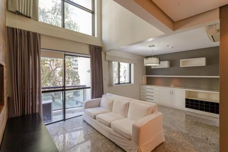 Sala de apartamento à venda com 2 quartos, 70m² em Indianópolis, São Paulo