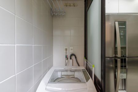 Apartamento à venda com 70m², 2 quartos e 1 vaga Apartamento à venda com 70m², 2 quartos e 1 vagaÁrea de Serviço