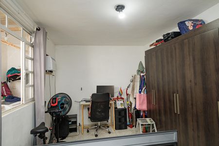 Casa para alugar com 42m², 1 quarto e 1 vaga