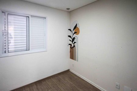 Apartamento à venda com 73m², 3 quartos e 1 vagaQuarto 02
