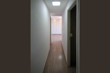 Apartamento à venda com 73m², 3 quartos e 1 vagaCorredor