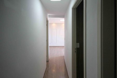 Apartamento à venda com 73m², 3 quartos e 1 vagaCorredor