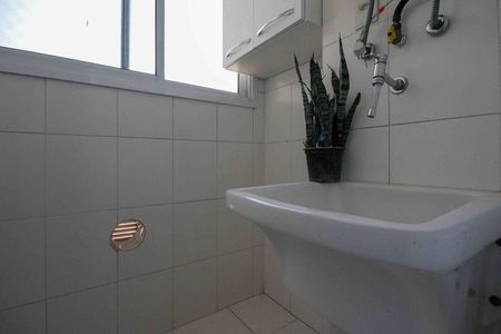 Apartamento à venda com 73m², 3 quartos e 1 vagaÁrea de Serviço