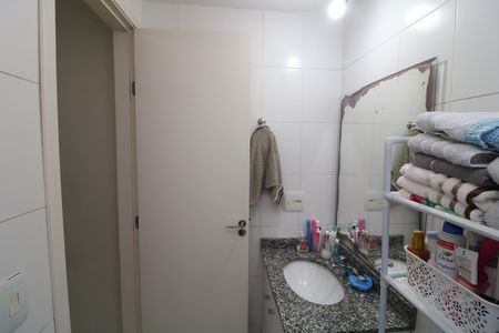Banheiro de apartamento à venda com 1 quarto, 29m² em Parque Independencia, São Paulo