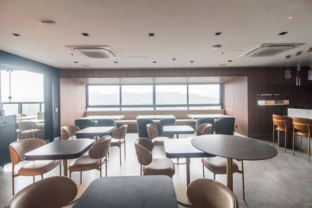 Apartamento para alugar com 26m², 1 quarto e 1 vaga Apartamento para alugar com 26m², 1 quarto e 1 vagaRestaurante