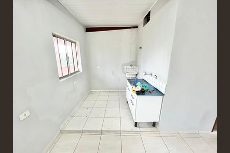 Cozinha e Área de Serviço de casa para alugar com 1 quarto, 48m² em Vila Diva, São Paulo