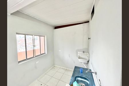 Cozinha e Área de Serviço de casa para alugar com 1 quarto, 48m² em Vila Diva, São Paulo