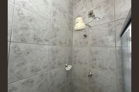 Casa de condomínio para alugar com 210m², 3 quartos e 3 vagasBanheiro do Quarto 2 Suíte