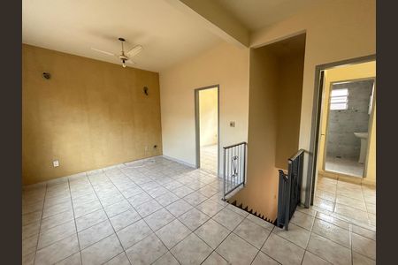 Casa de condomínio para alugar com 210m², 3 quartos e 3 vagasHall dos Quartos