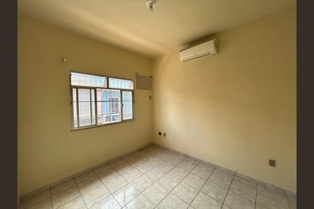 Casa de condomínio para alugar com 210m², 3 quartos e 3 vagasQuarto 3 - Suíte
