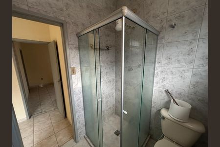 Casa de condomínio para alugar com 210m², 3 quartos e 3 vagasBanheiro do Quarto 3 - Suíte