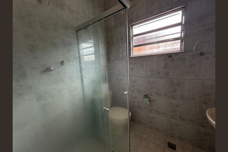 Casa de condomínio para alugar com 210m², 3 quartos e 3 vagasBanheiro do Quarto 3 - Suíte