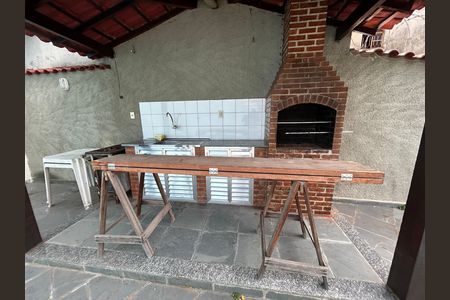 Casa de condomínio para alugar com 210m², 3 quartos e 3 vagasÁrea comum - Churrasqueira