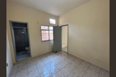 Casa de condomínio para alugar com 210m², 3 quartos e 3 vagasQuarto 2 - Suíte
