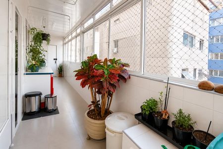 Apartamento para alugar com 159m², 4 quartos e 2 vagas Apartamento para alugar com 159m², 4 quartos e 2 vagasÁrea de Serviço