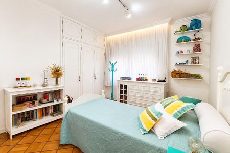 Apartamento para alugar com 159m², 4 quartos e 2 vagas Apartamento para alugar com 159m², 4 quartos e 2 vagasDormitório 2