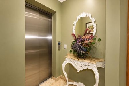 Apartamento para alugar com 159m², 4 quartos e 2 vagas Apartamento para alugar com 159m², 4 quartos e 2 vagasHall de Entrada