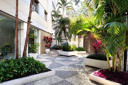 Apartamento para alugar com 159m², 4 quartos e 2 vagas Apartamento para alugar com 159m², 4 quartos e 2 vagasÁrea Comum