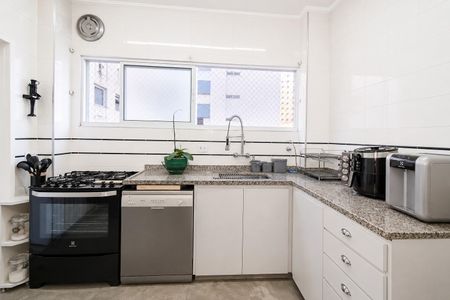 Apartamento para alugar com 159m², 4 quartos e 2 vagas Apartamento para alugar com 159m², 4 quartos e 2 vagasCozinha