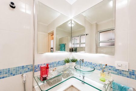 Apartamento para alugar com 159m², 4 quartos e 2 vagas Apartamento para alugar com 159m², 4 quartos e 2 vagasBanheiro