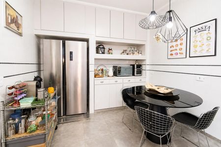 Apartamento para alugar com 159m², 4 quartos e 2 vagas Apartamento para alugar com 159m², 4 quartos e 2 vagasCozinha