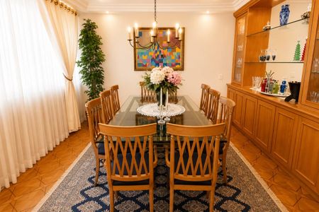 Apartamento para alugar com 159m², 4 quartos e 2 vagas Apartamento para alugar com 159m², 4 quartos e 2 vagasSala de Jantar