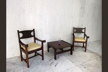 Apartamento para alugar com 159m², 4 quartos e 2 vagas Apartamento para alugar com 159m², 4 quartos e 2 vagasÁrea Comum
