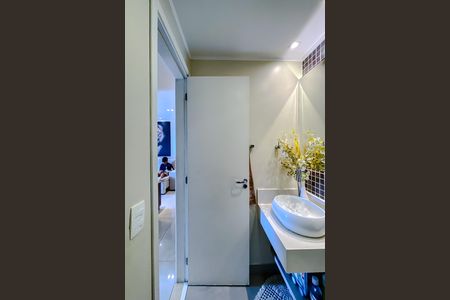 Apartamento à venda com 66m², 2 quartos e 1 vaga Apartamento à venda com 66m², 2 quartos e 1 vagaBanheiro