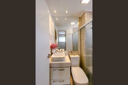 Apartamento à venda com 66m², 2 quartos e 1 vaga Apartamento à venda com 66m², 2 quartos e 1 vagaBanheiro da Suíte